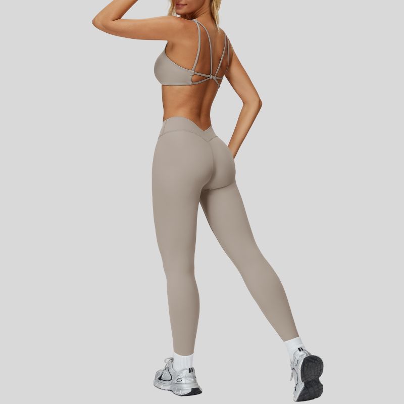 Sports bra with removable bra pads+High-waisted V-neck leggings at the back 2-piece set